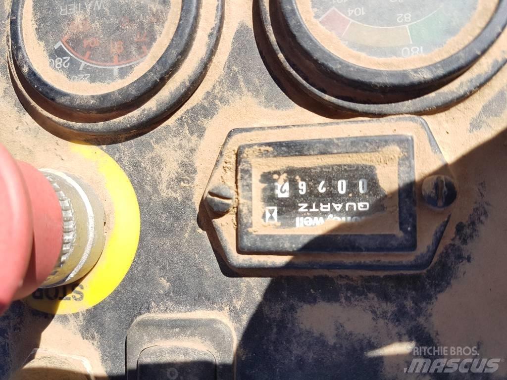 Volvo PT 125 Walce ogumione