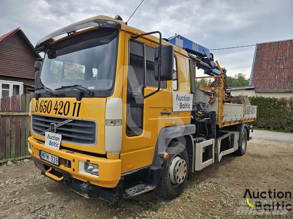 Volvo FL6 250 Ciężarówki typu Platforma / Skrzynia