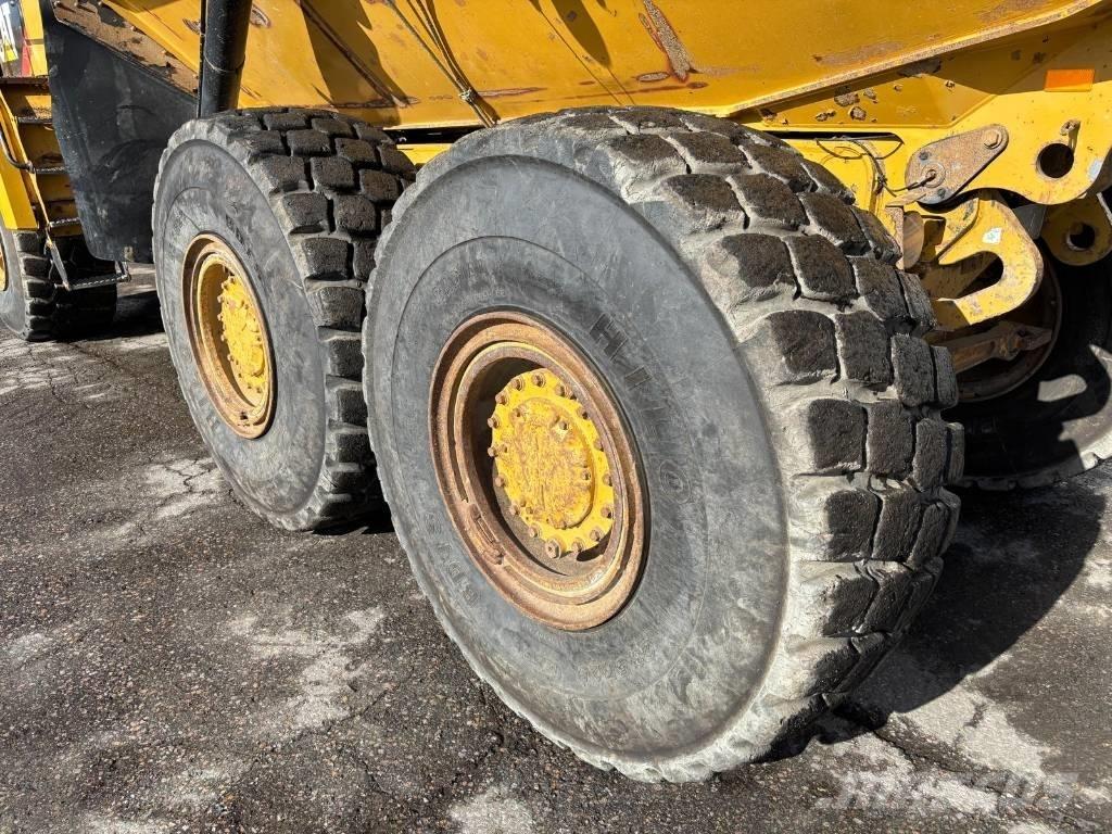 CAT 730 C2 (Tailgate) Wozidła przegubowe