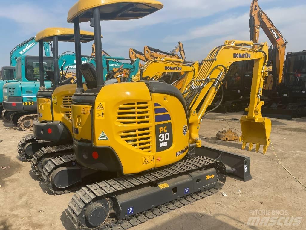 Komatsu PC30 Minikoparki