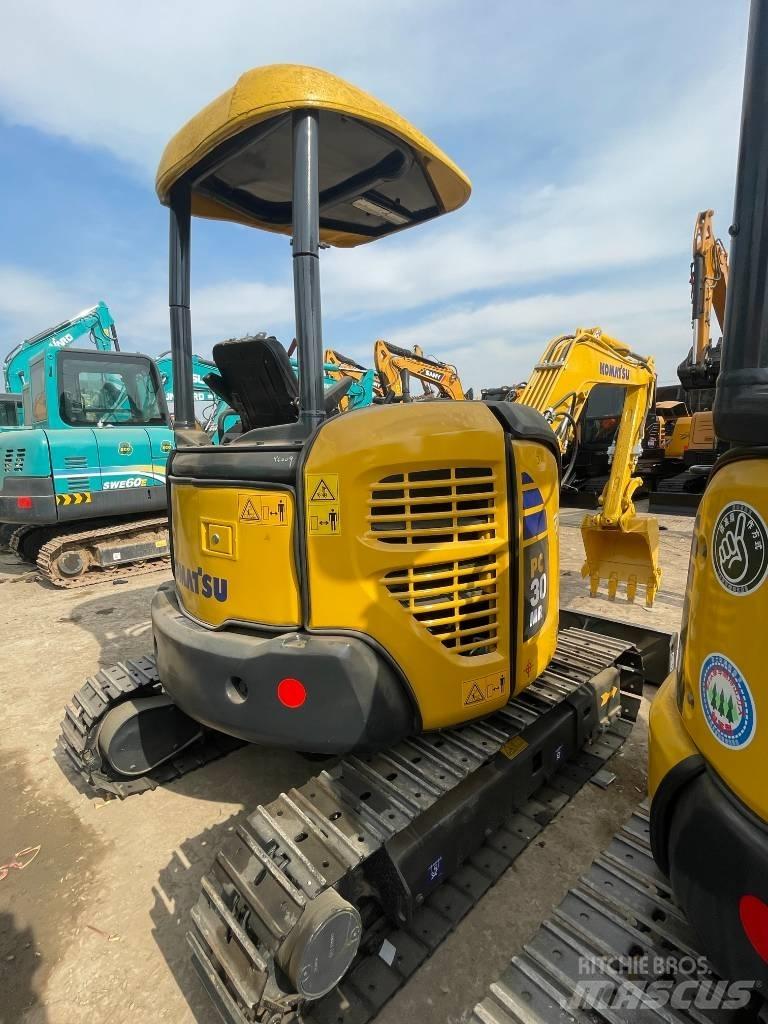 Komatsu PC30 Minikoparki