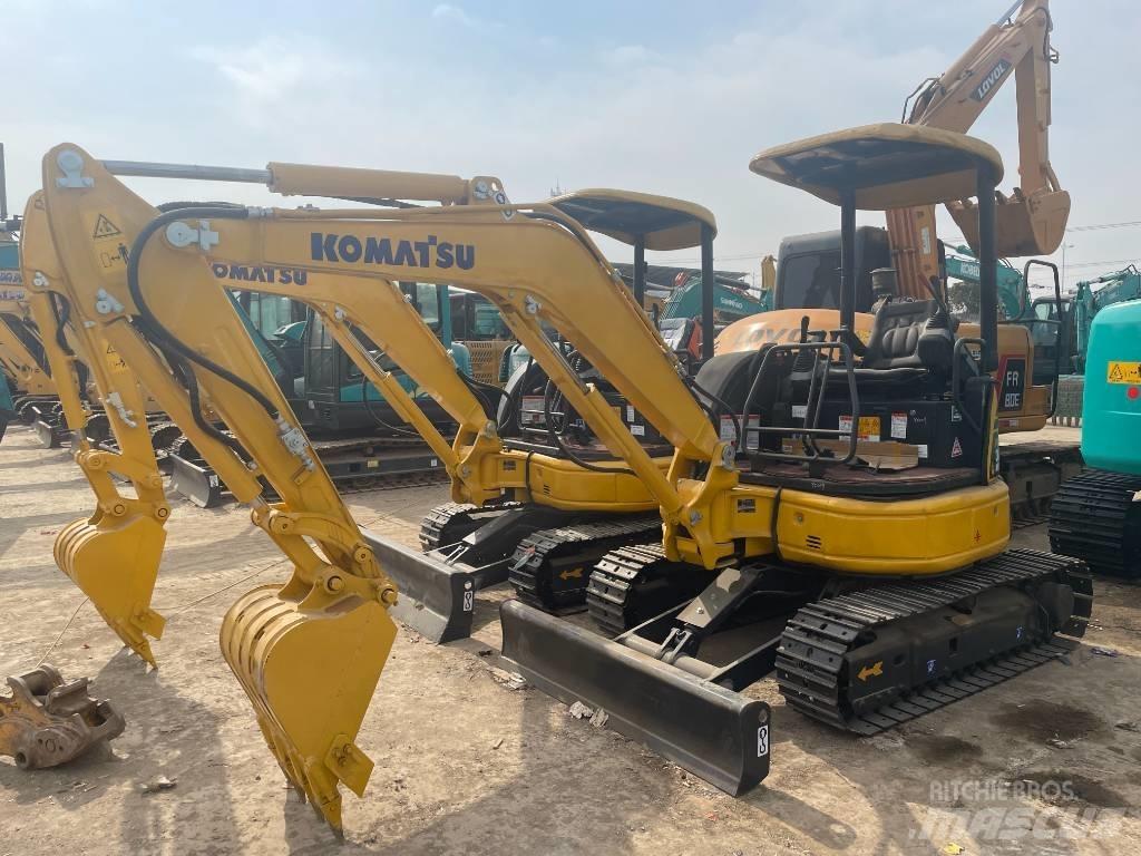 Komatsu PC30 Minikoparki