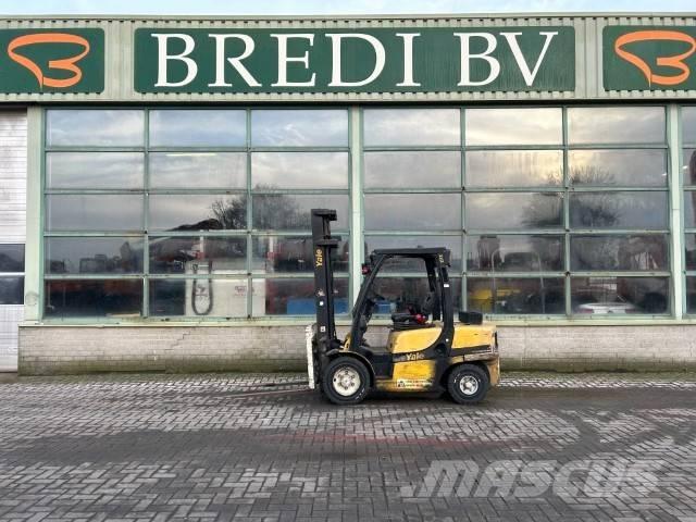 Yale GDP 35 VX Wózki Diesla