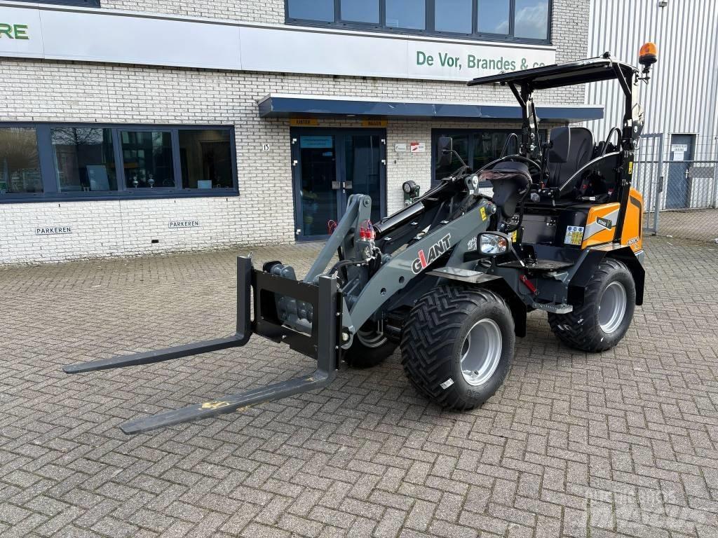 Giant G2500HD Xtra Miniładowarki