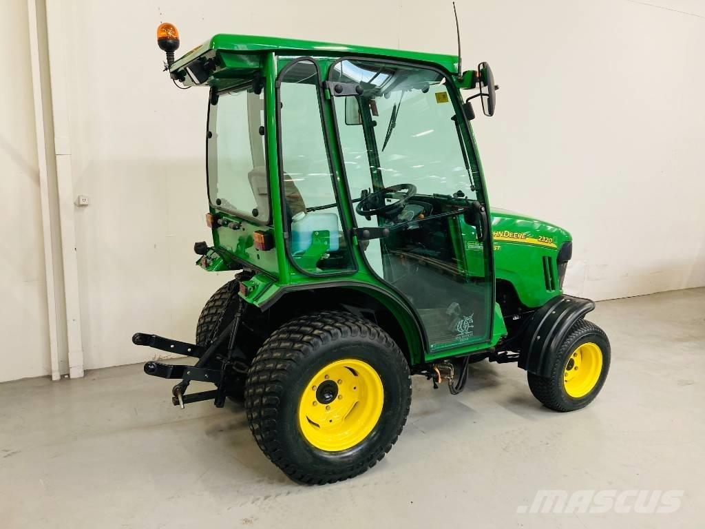 John Deere 2320 Mikrociągniki