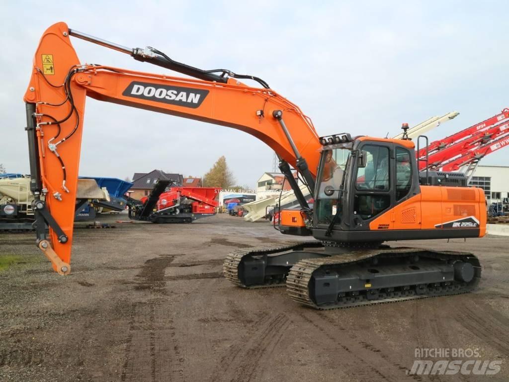 Doosan DX 225 LC-7 Koparki gąsienicowe