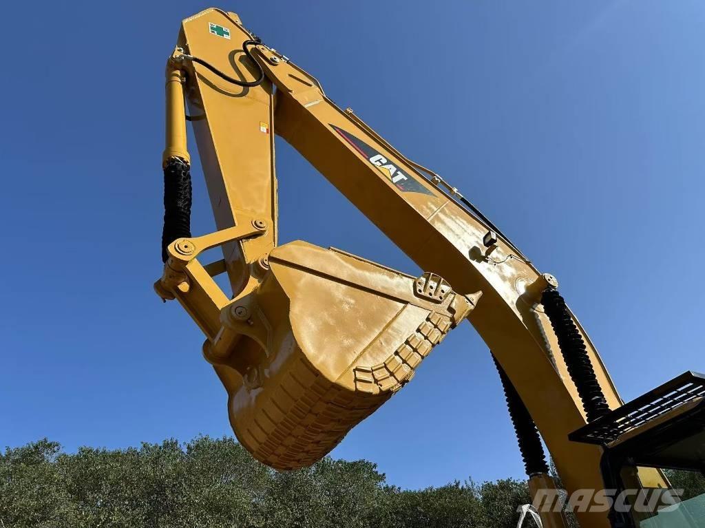 CAT 330 C L Koparki gąsienicowe