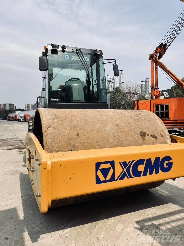 XCMG XS 223 J Walce jednobębnowe