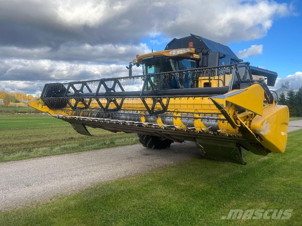 New Holland CX 8080 Kombajny zbożowe