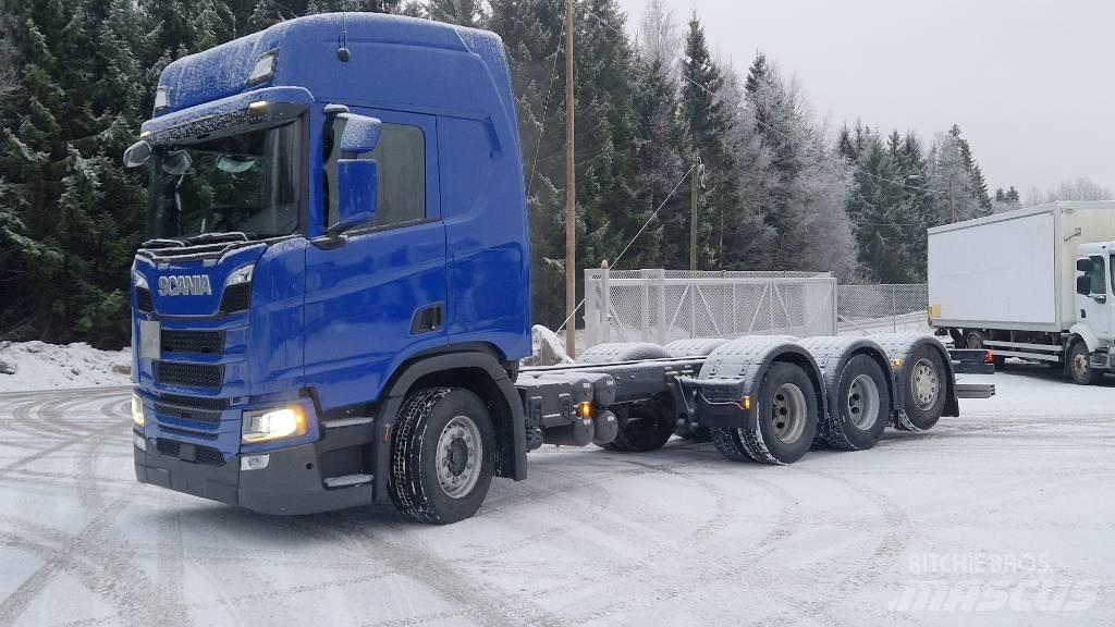 Scania R 560 8X4 ADR Pojazdy pod zabudowę