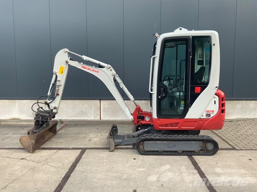 Takeuchi TB 216 Minikoparki