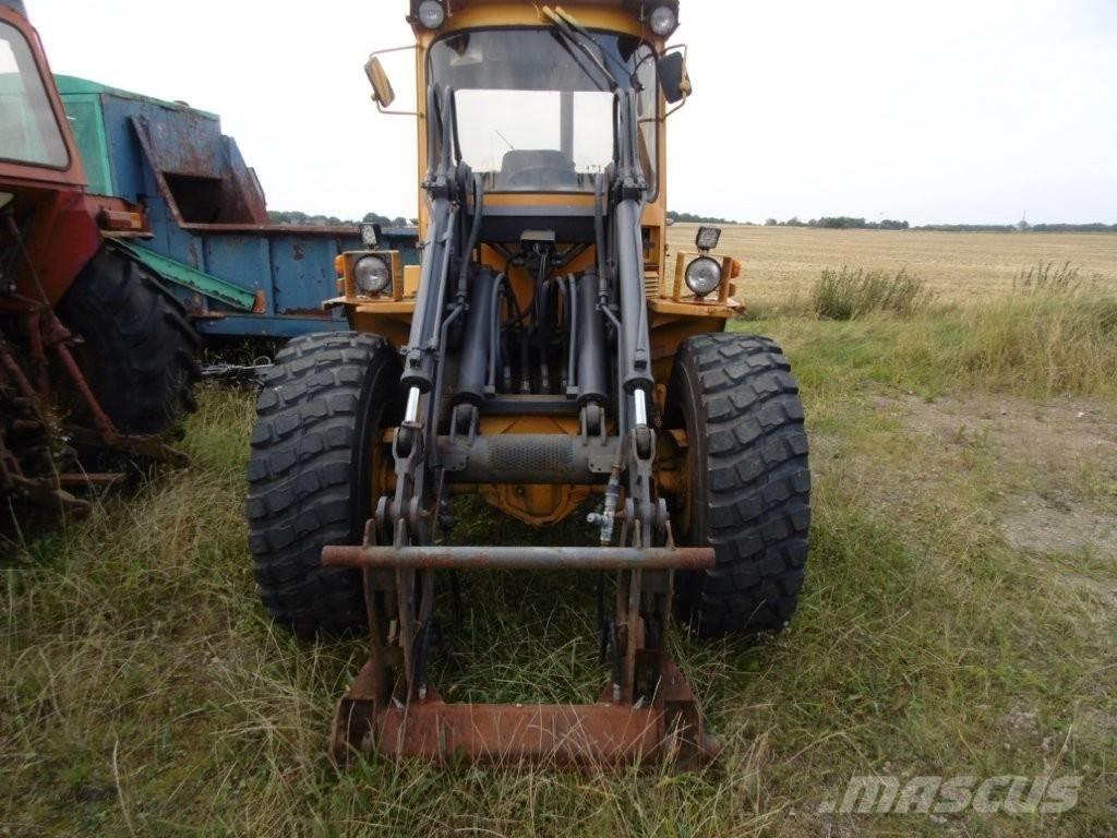 Volvo BM 4200 Ładowarki kołowe