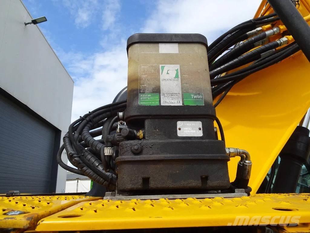 JCB JZ140 Koparki gąsienicowe