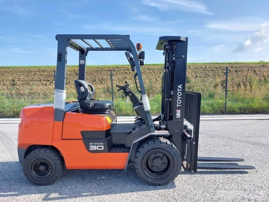 Toyota FDZN30 Wózki widłowe inne
