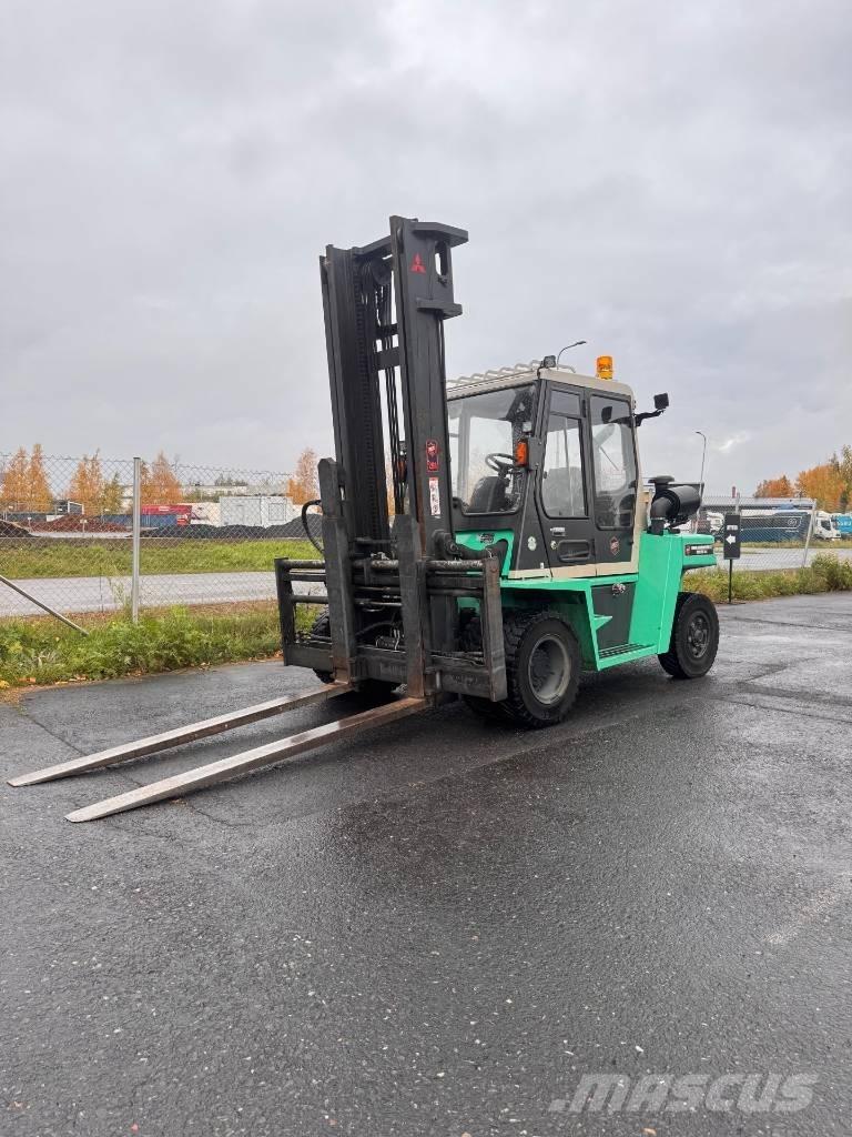 Mitsubishi FD 70 Wózki Diesla