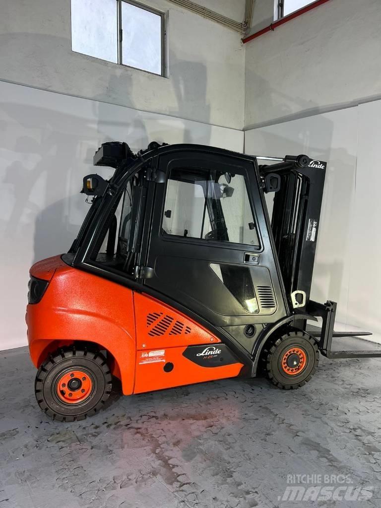 Linde H 25 D Wózki Diesla