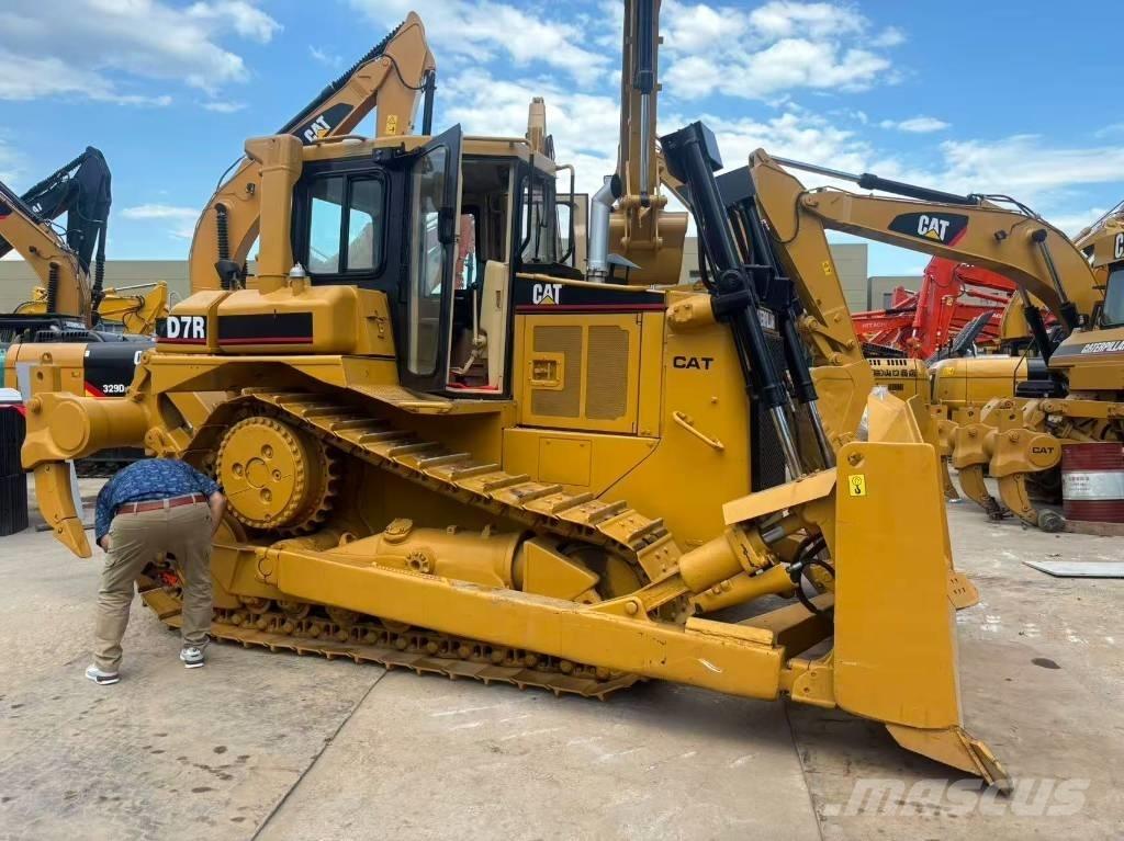 CAT D 7 R Spycharki gąsienicowe