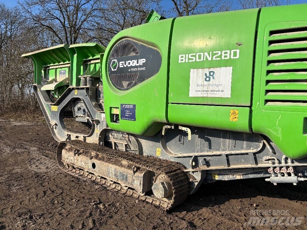 Terex BISON 180 Przesiewacze