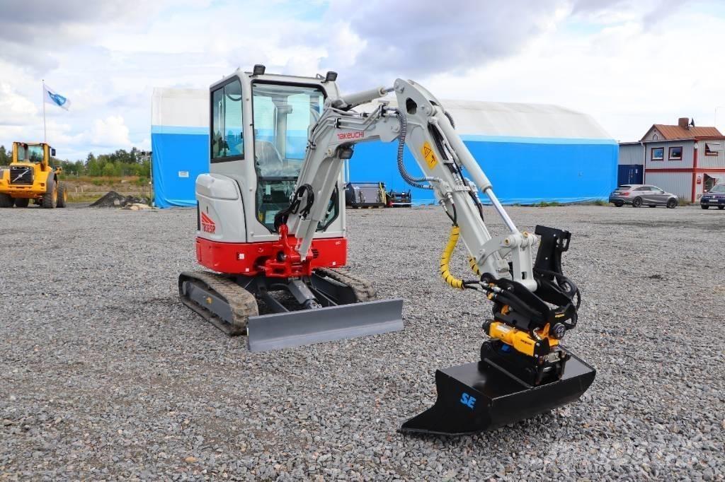 Takeuchi TB325R Minikoparki
