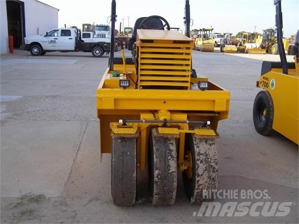 Basic 700 Walce ogumione
