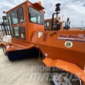 Broce RCT350 Zamiatarki - Zgarniarki - Odśnieżarki