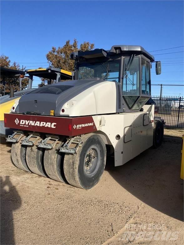 Dynapac CP2700 Walce ogumione