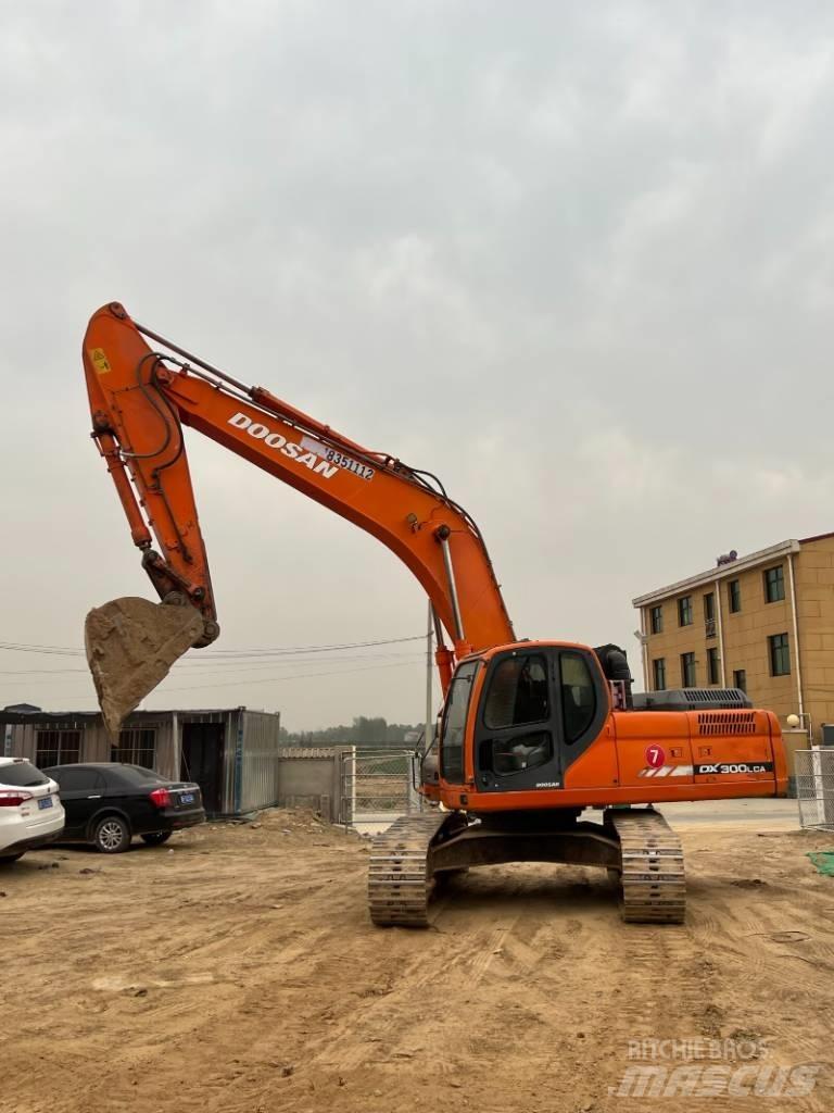 Doosan DX300LCA Koparki gąsienicowe