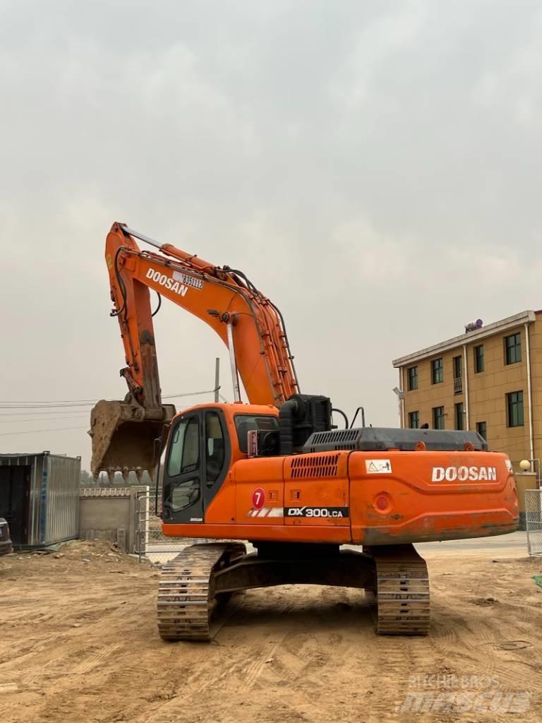 Doosan DX300LCA Koparki gąsienicowe