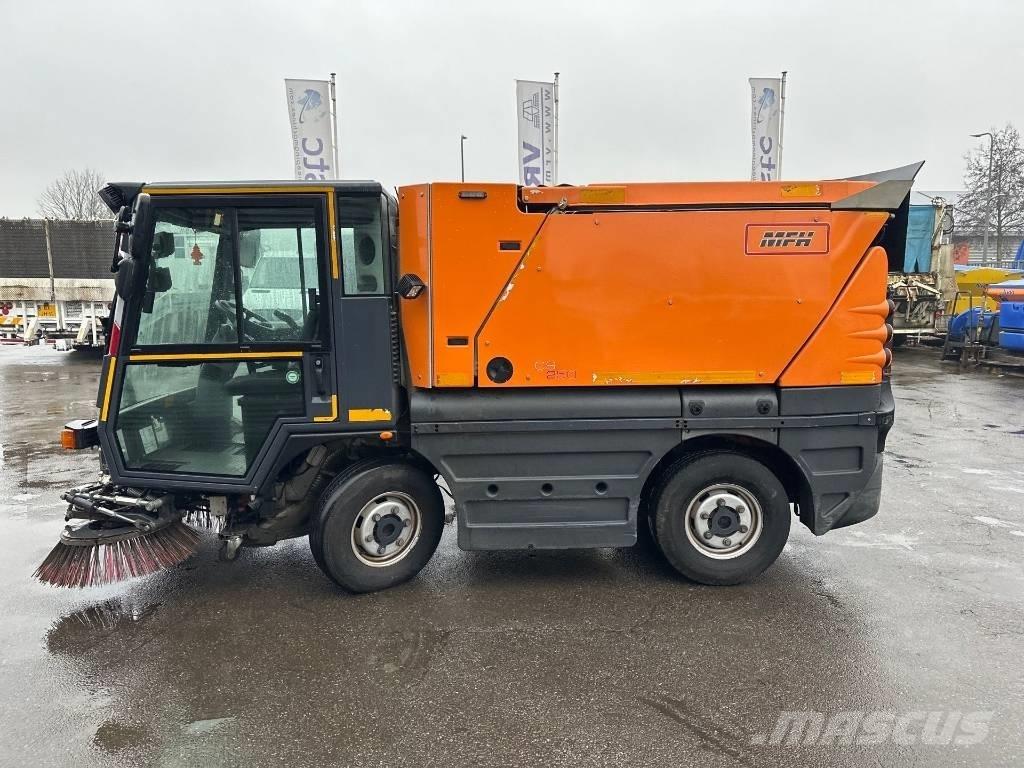Schmidt MFH 250 Zamiatarki - Zgarniarki - Odśnieżarki