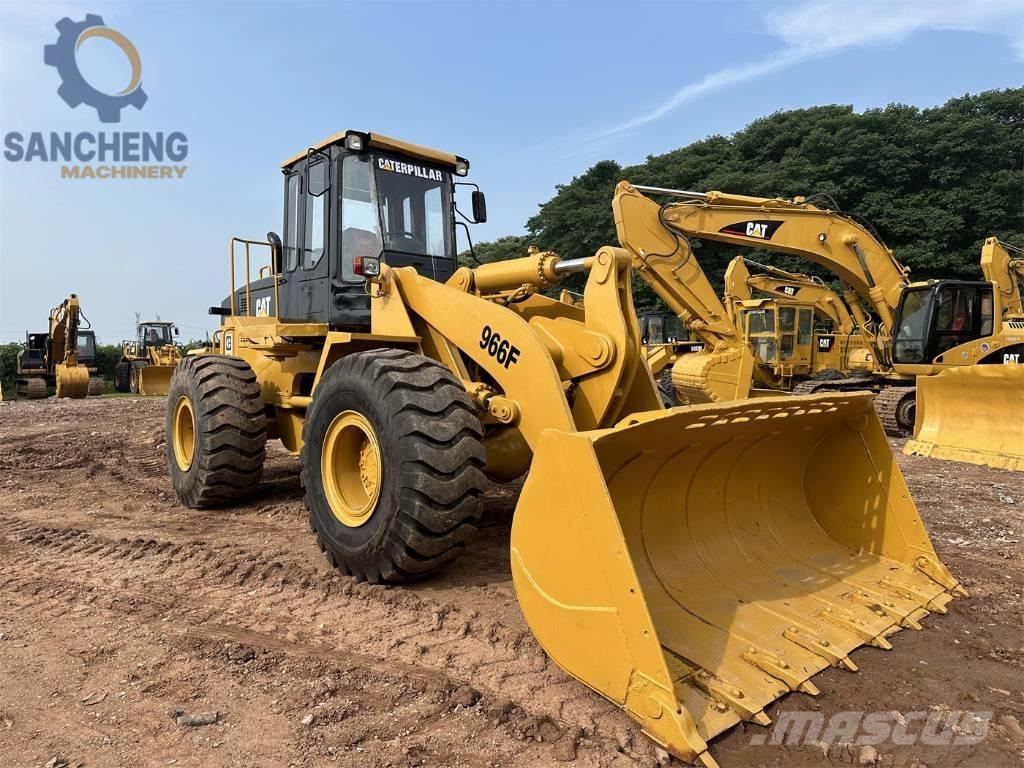 CAT 966 F Ładowarki kołowe