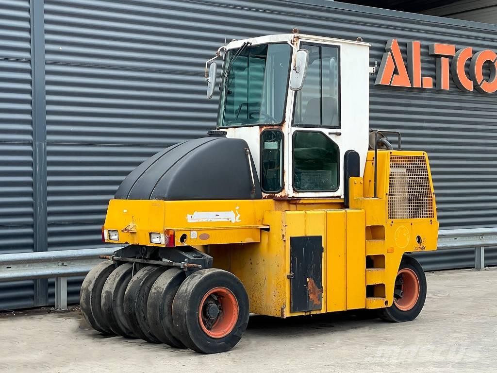 Dynapac CP 142 Walce ogumione