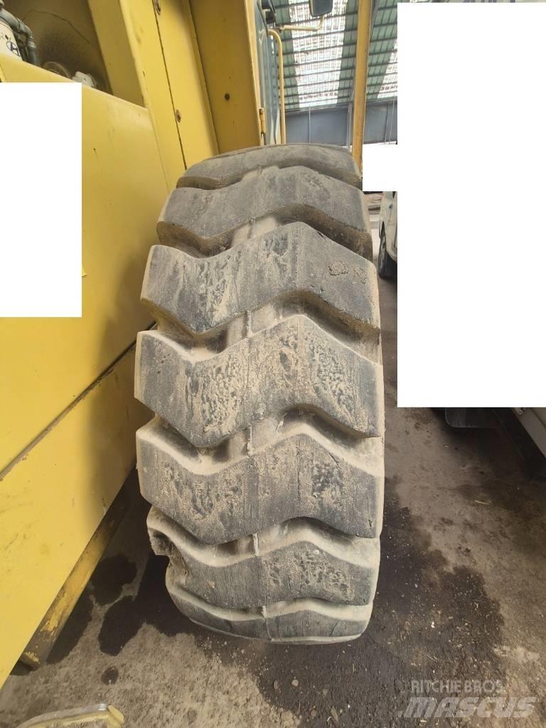 CAT CS 563 Walce dwubębnowe