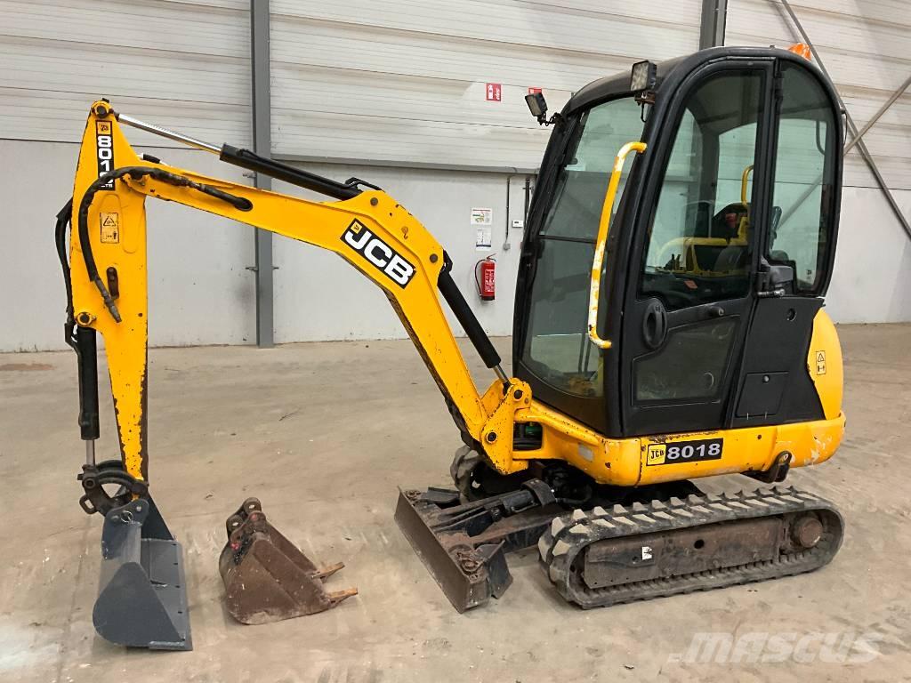 JCB 8018 Minikoparki