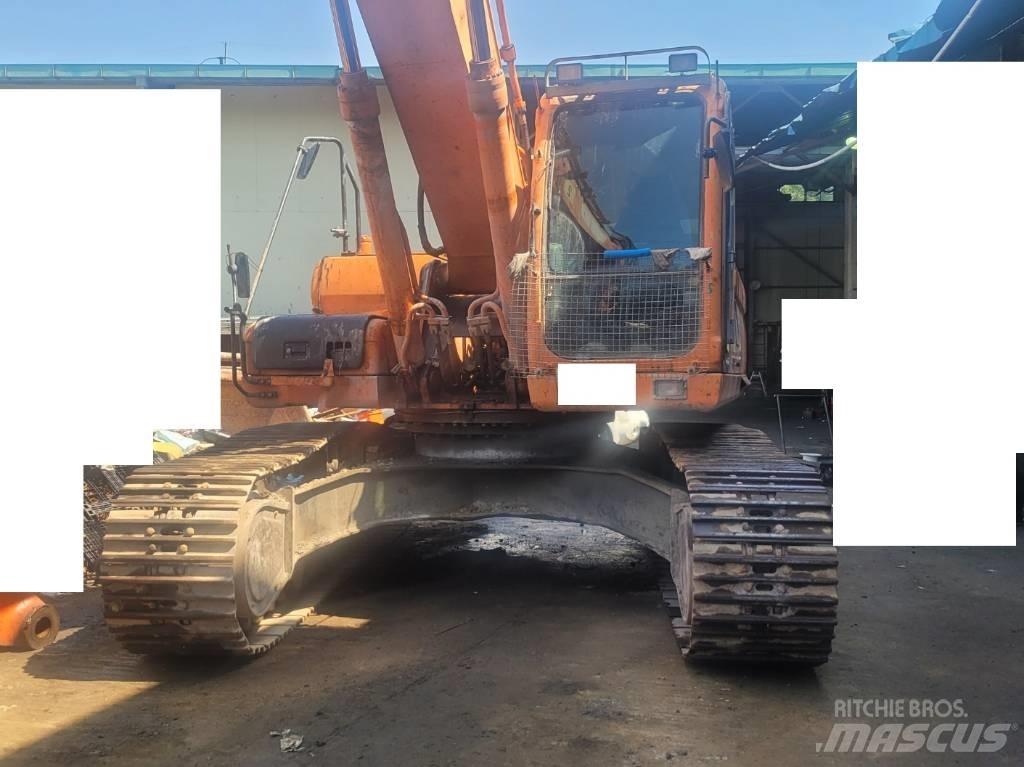 Doosan DX 300 LCA Koparki gąsienicowe