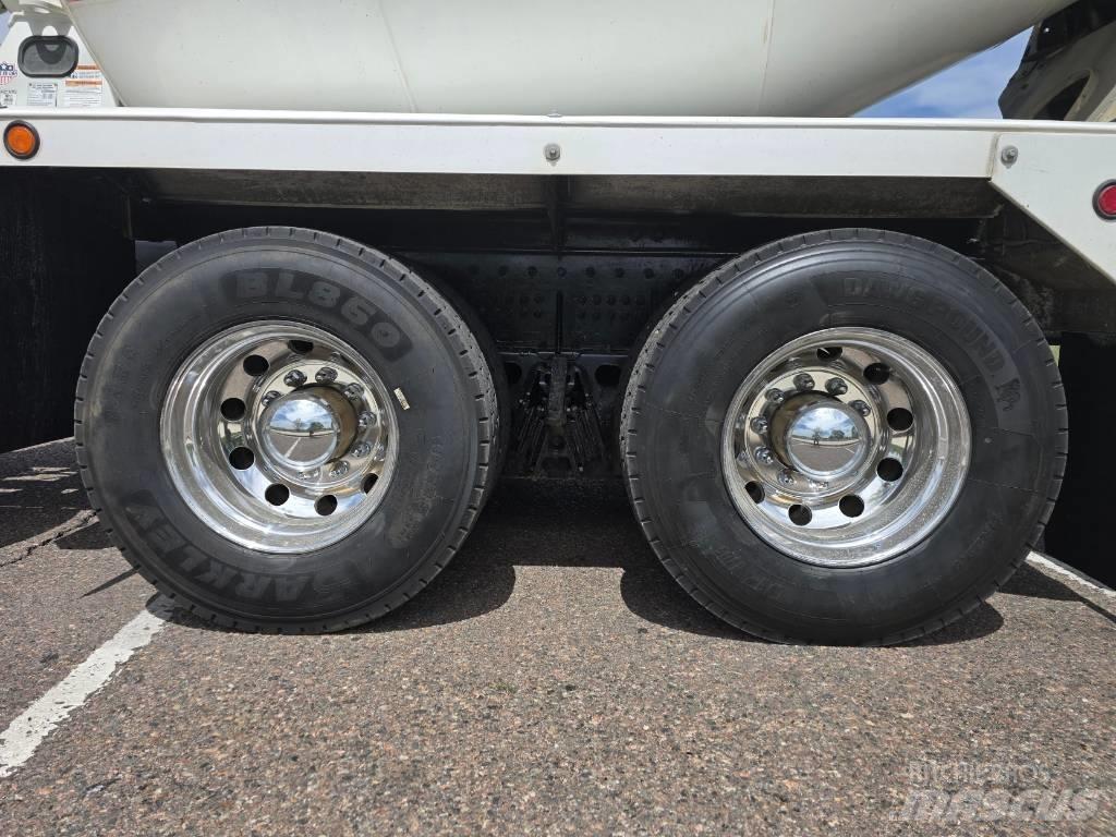 Kenworth T 880 Inne
