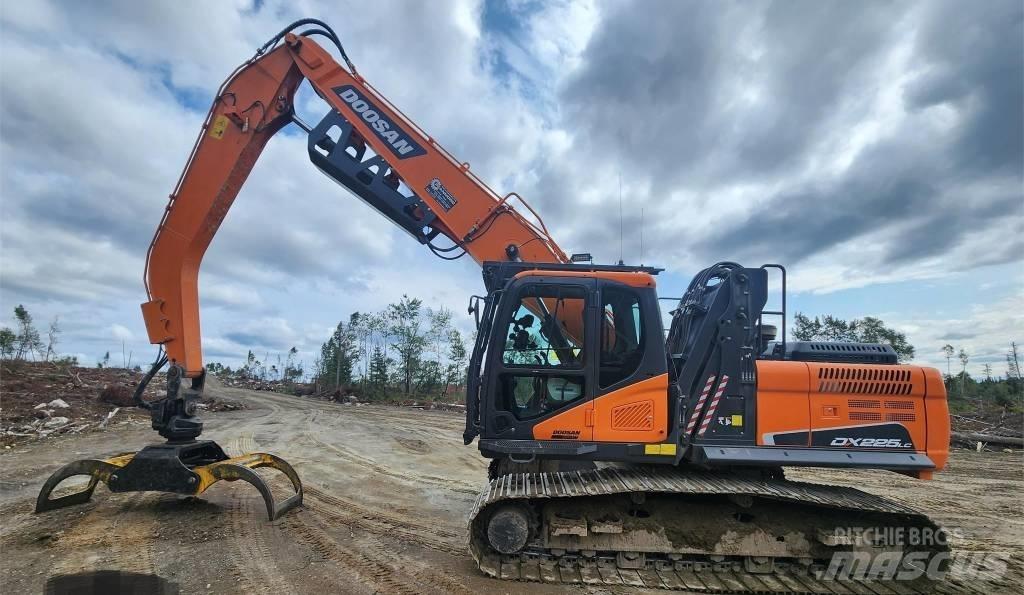 Doosan DX 225 LC-5 Koparki gąsienicowe