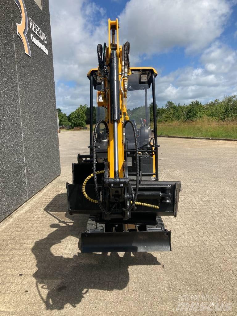 JCB 19 C-IE Minikoparki