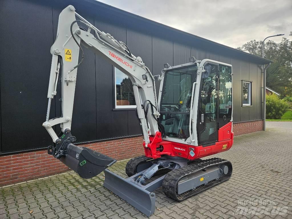 Takeuchi TB 230 Minikoparki