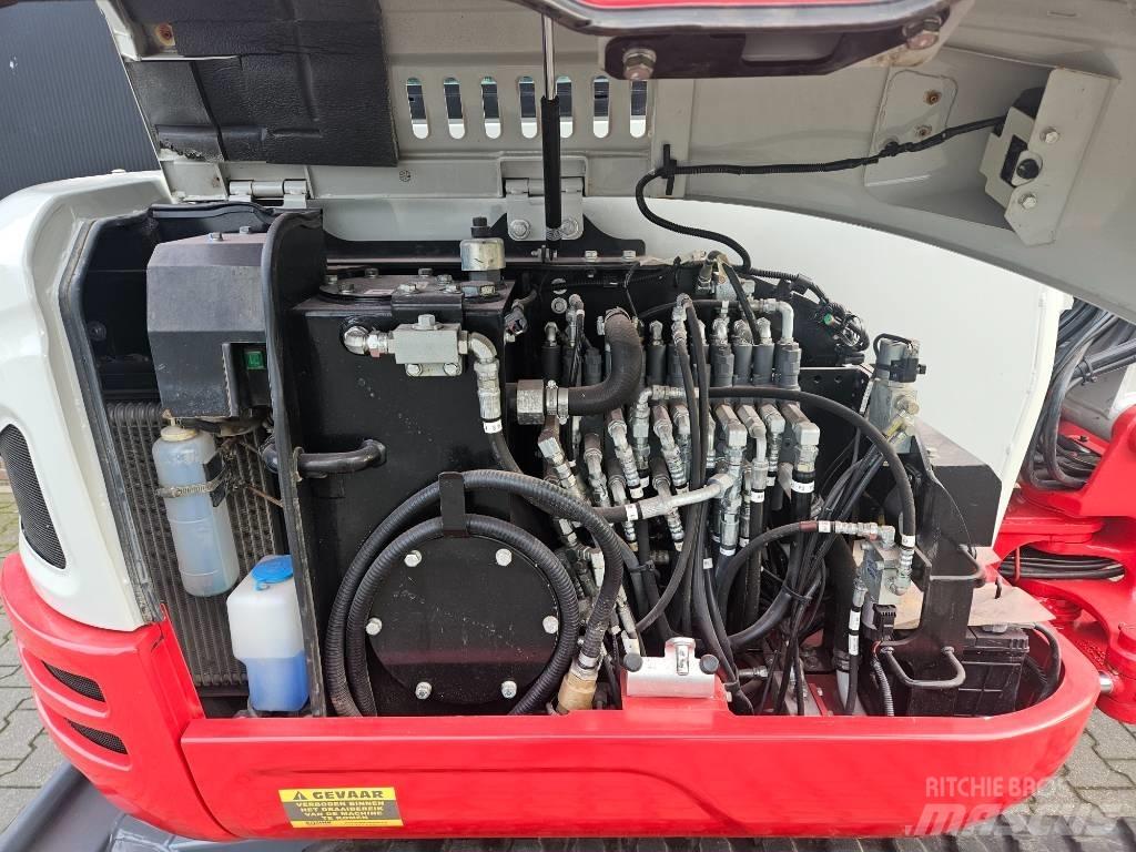 Takeuchi TB 230 Minikoparki
