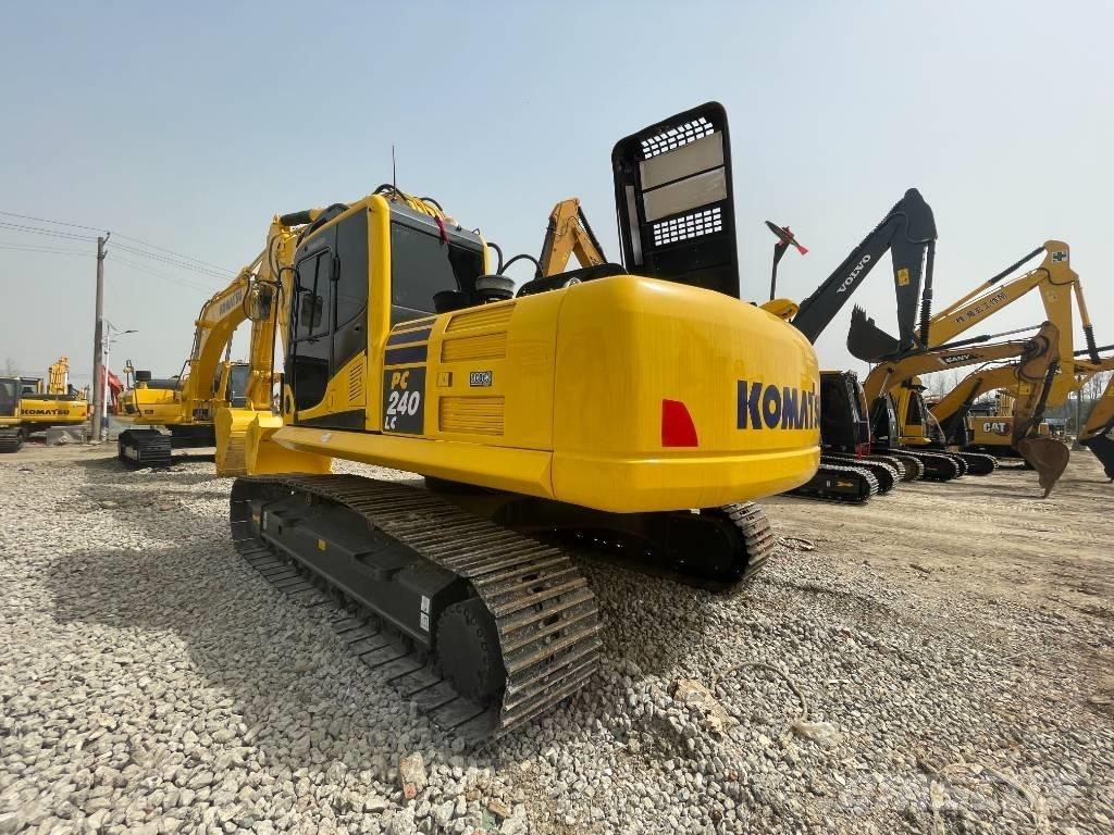 Komatsu PC 240 Koparki gąsienicowe