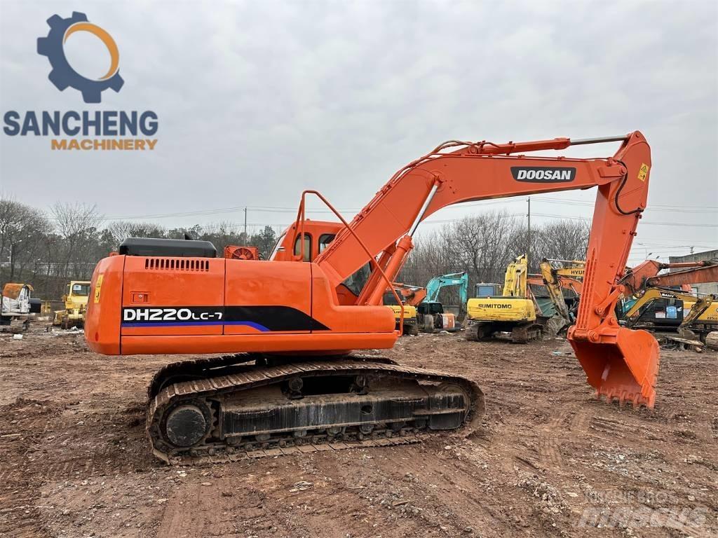 Doosan DX 220 Koparki gąsienicowe