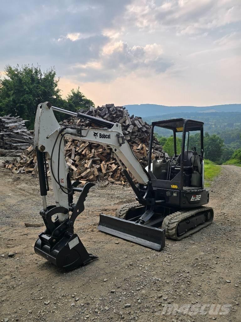Bobcat E 32 Minikoparki