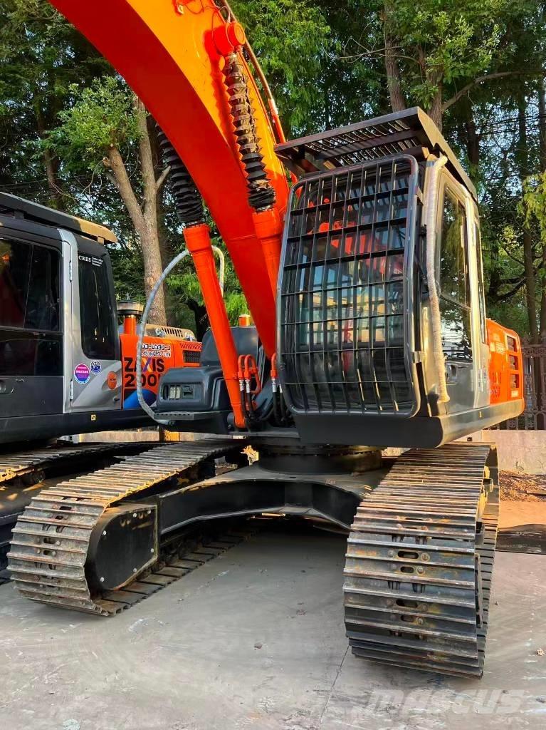 Hitachi ZX 200-3 Koparki gąsienicowe