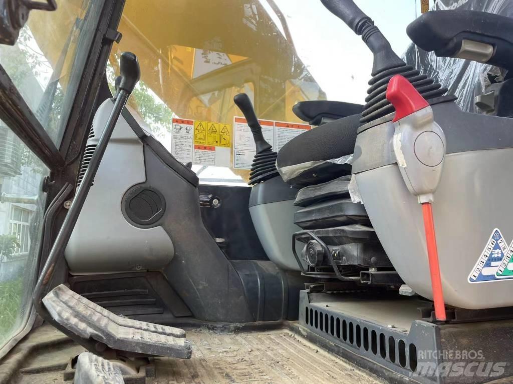 Komatsu PC 200-8 Koparki gąsienicowe