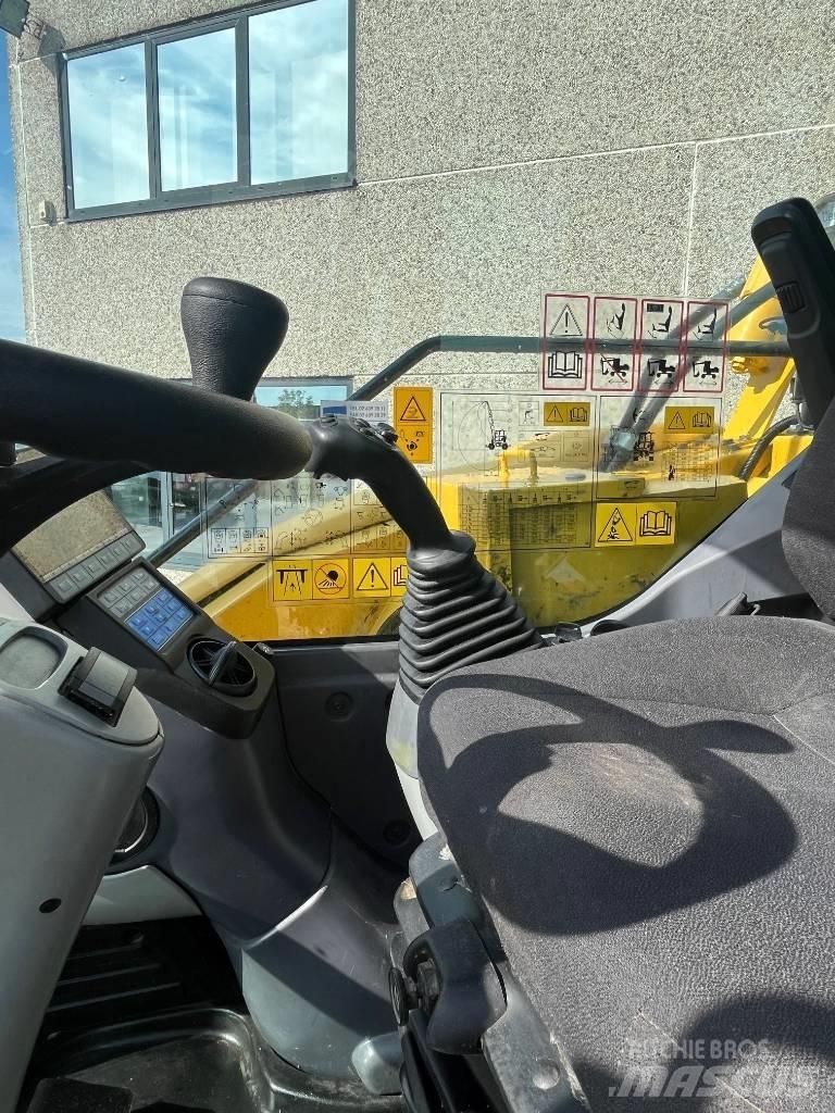 Komatsu PW98MR-10 Koparki kołowe