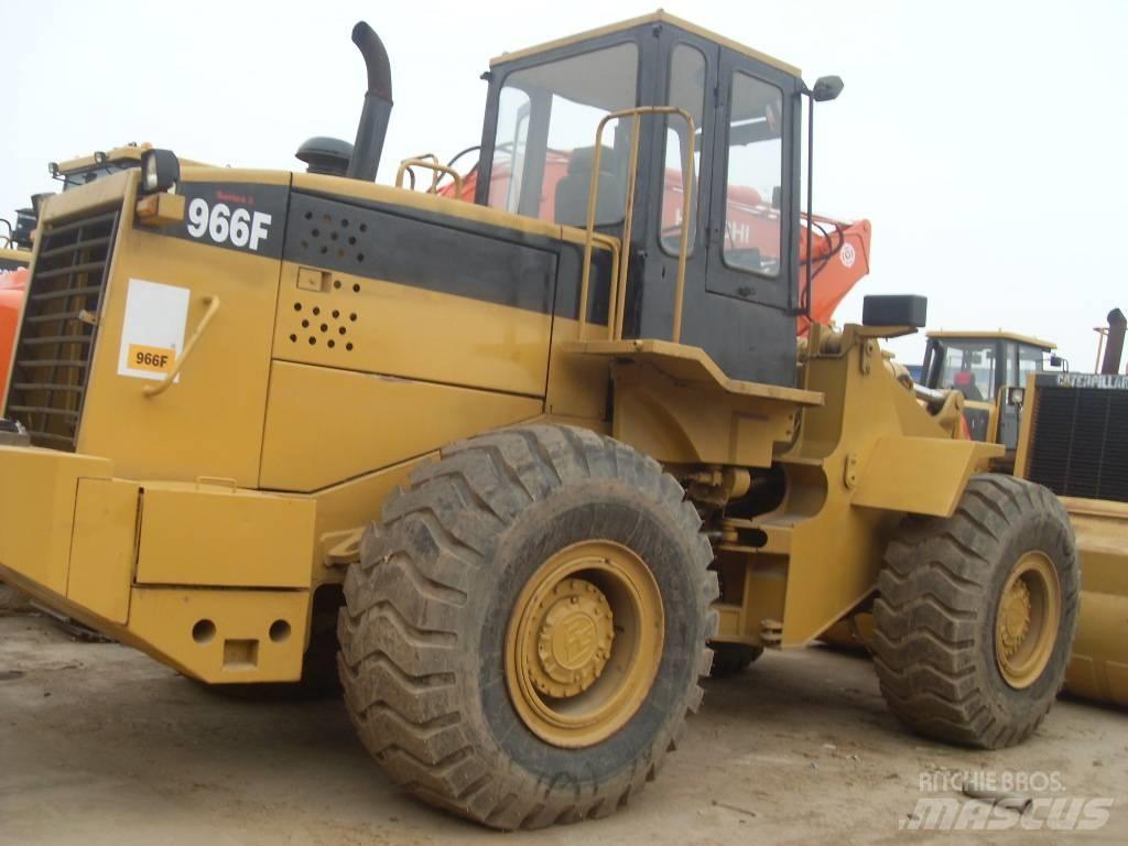 CAT 966 F Ładowarki kołowe