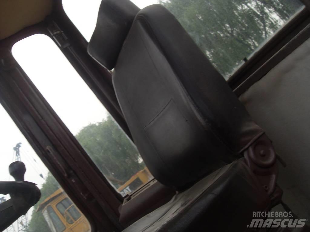 CAT 966 F Ładowarki kołowe
