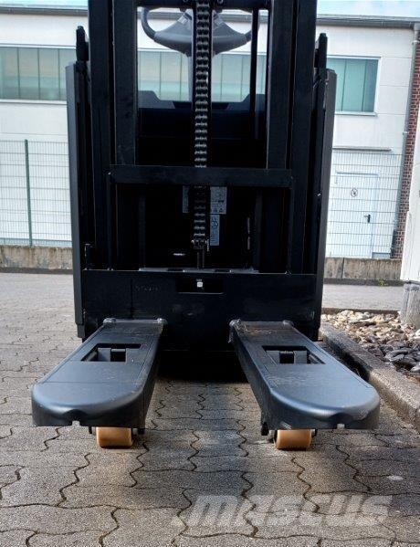 Toyota BT SWE145L Samojezdne maszyny do załadunku