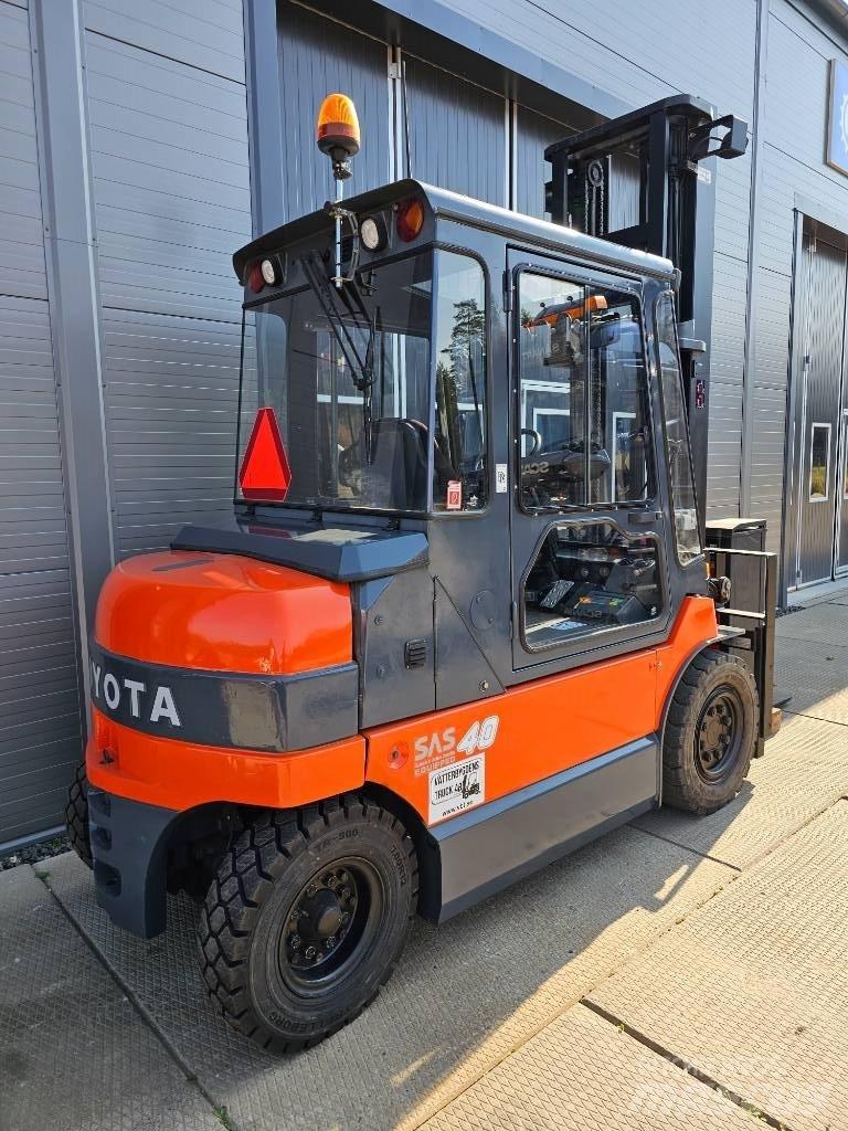 Toyota 7 FBMF 40 Wózki elektryczne