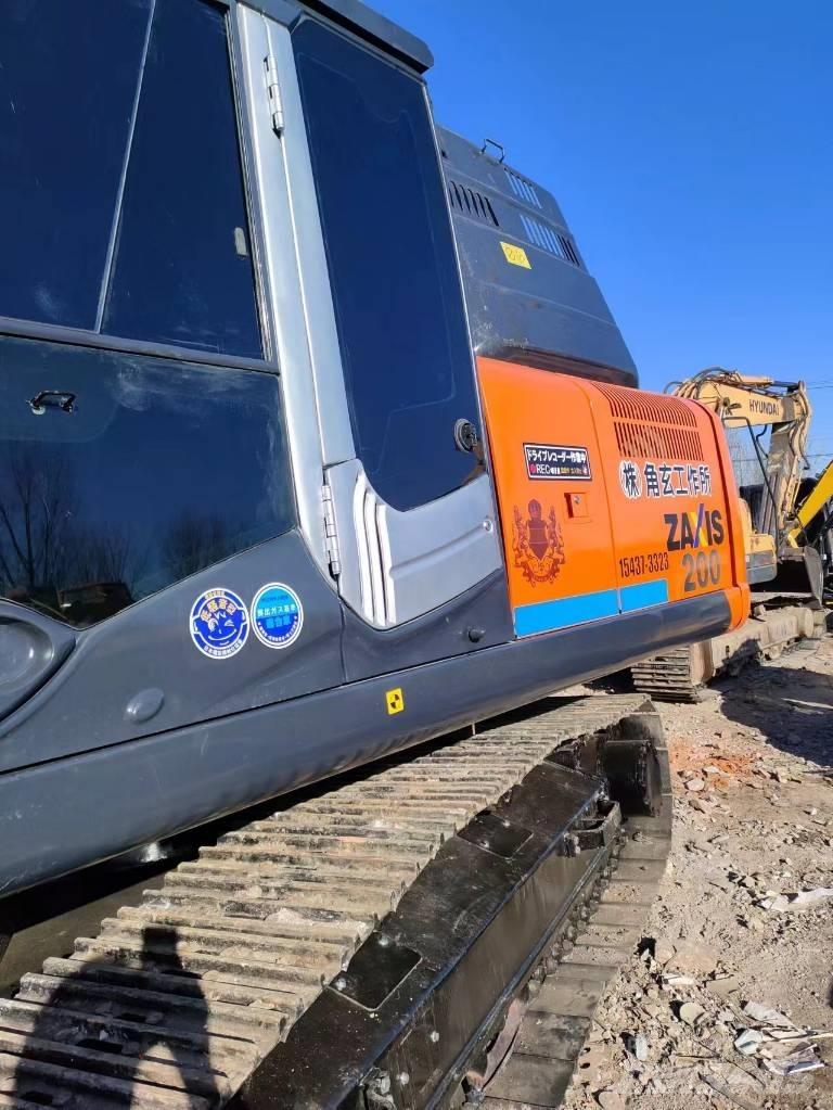 Hitachi ZX 200 Koparki gąsienicowe